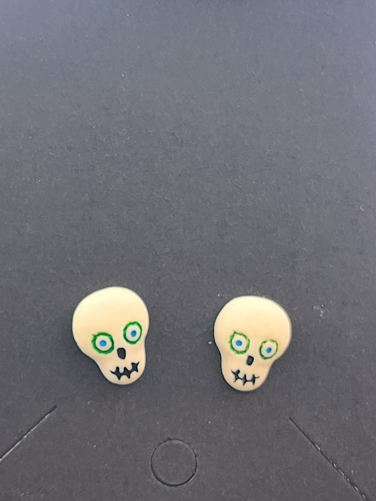 Skull earrings